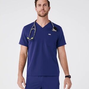 FIGS Leon Three-Pocket Scrub Top - sapphire blue - size L